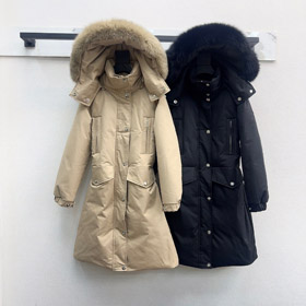 Prada thick down coat with large fox fur collar and fitted waist-5352  